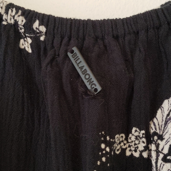 Billabong - Black Floral Long Sleeve Tie Dress - Picture 10 of 10